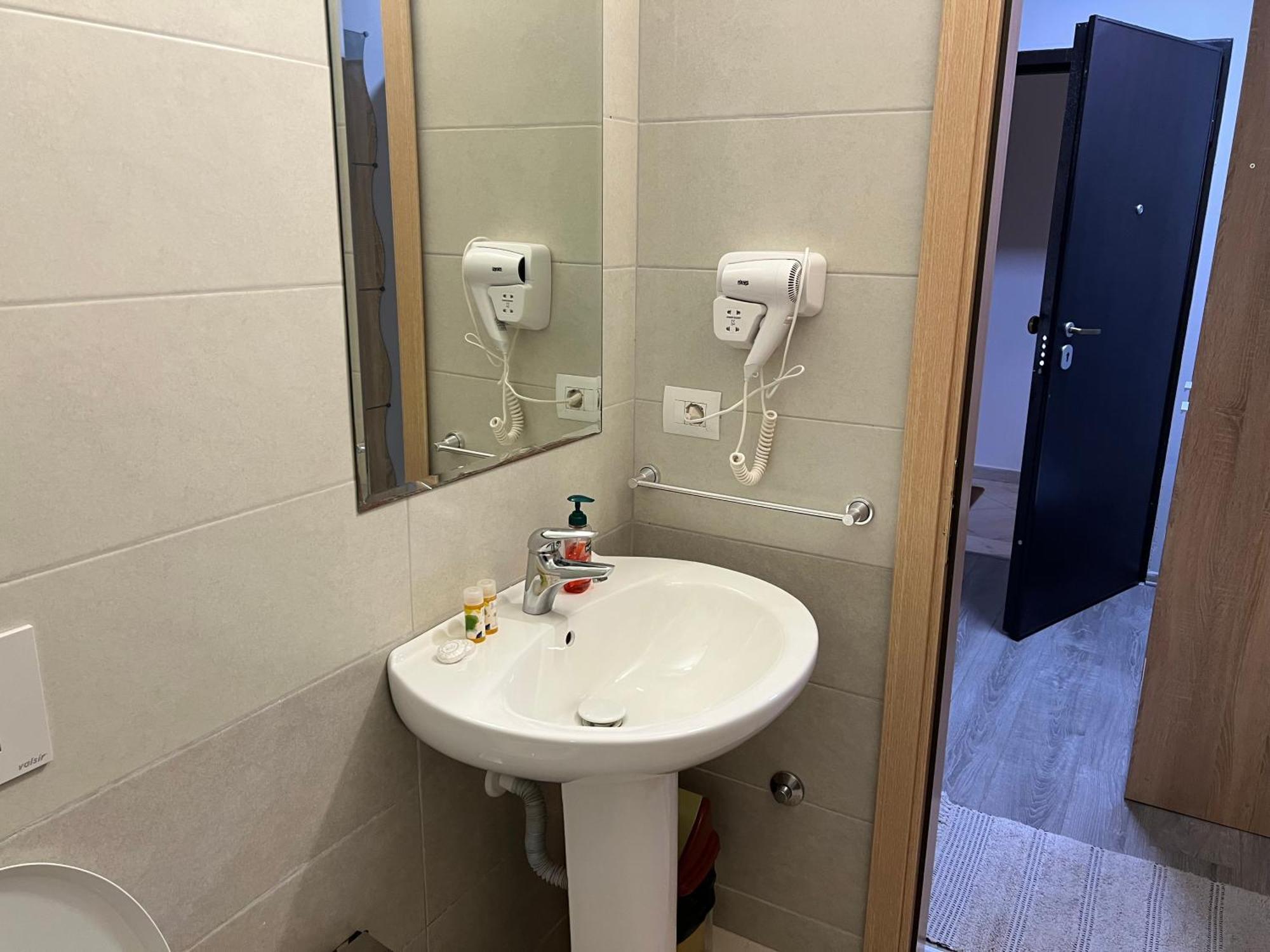 Apartamente Oslo Vlorë Exterior foto